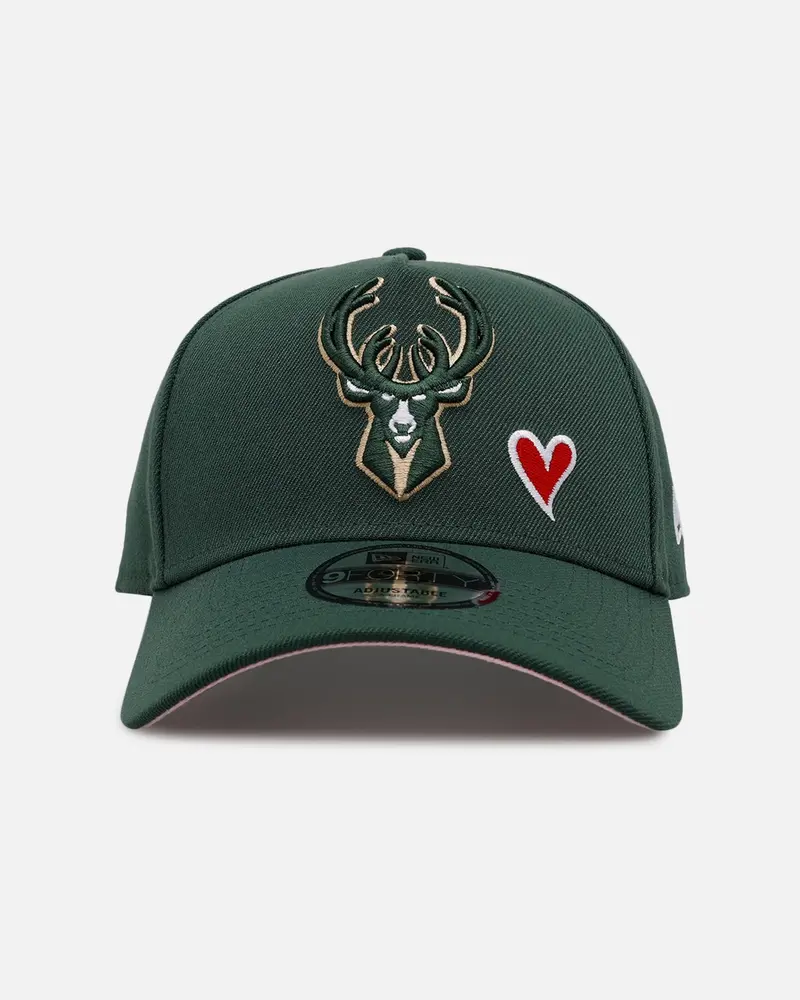 New Era Milwaukee Bucks 'Team Color Hearts' 9Forty A-Frame Snapback Official Team Color 1