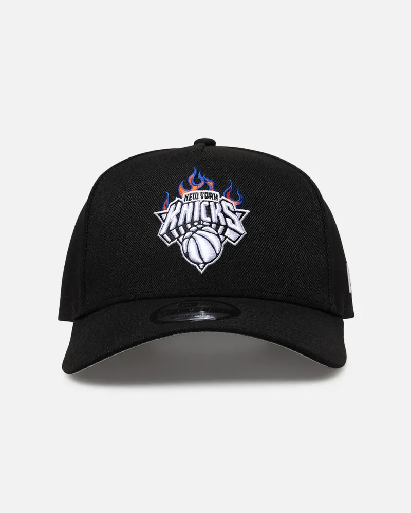 New Era New York Knicks 'Flame Logo' 9Forty A-Frame Snapback Black 1
