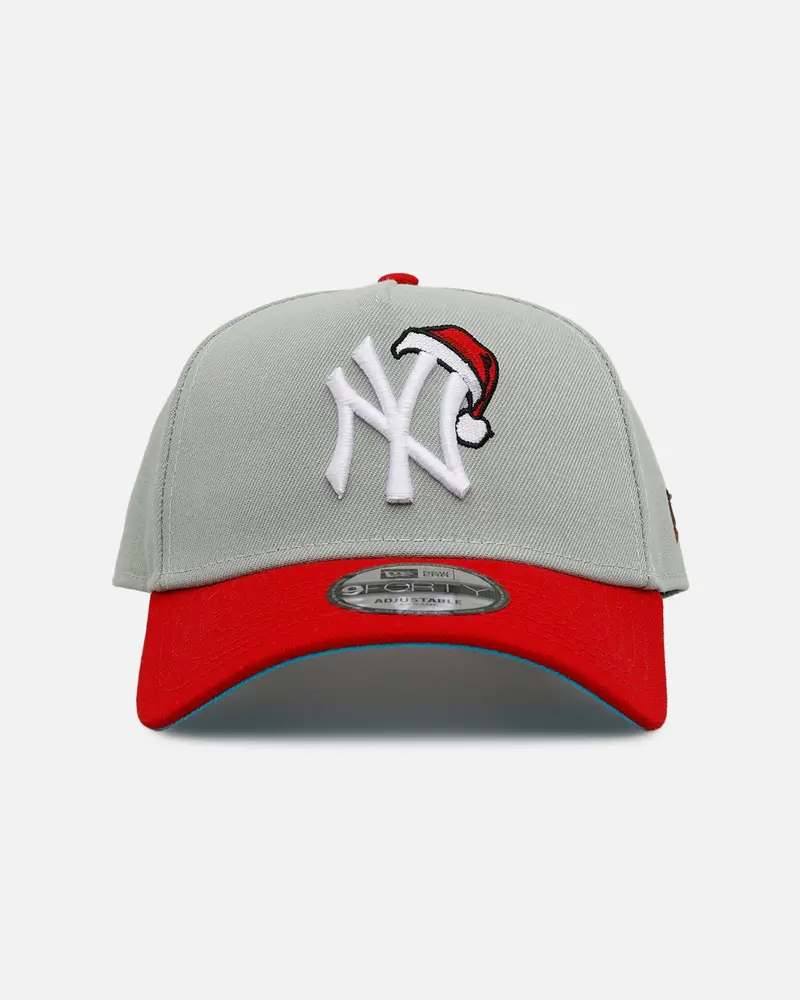 New Era New York Yankees 'All I Want For Christmas' 9Forty A-Frame Snapback Green/Red 1