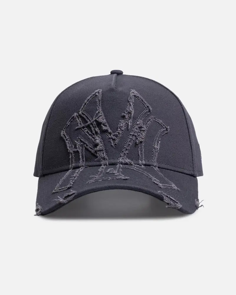 New Era New York Yankees 'Applique Distressed' 9Forty A-Frame Snapback Dark Grey 1