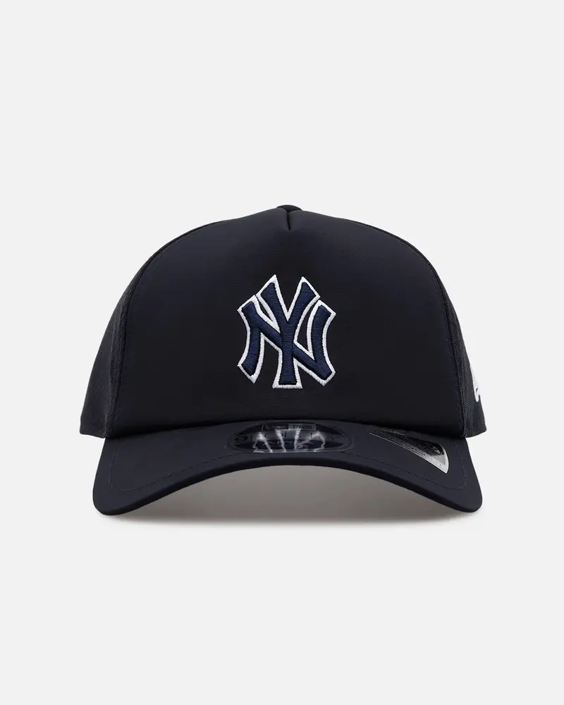 New Era New York Yankees 'Batting Practice' 9Forty A-Frame Trucker Snapback Official Team Color 1