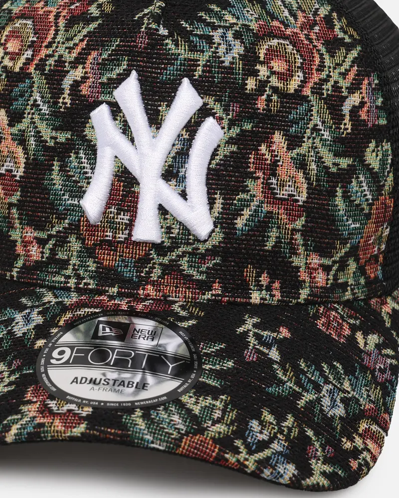 New Era New York Yankees 'Black Floral Tapestry' 9Forty A-Frame Trucker Snapback Tapestry 2