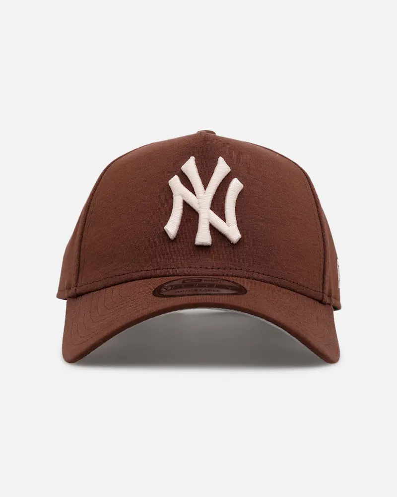 New Era New York Yankees 'Cozy 2.0' 9Forty A-Frame Strapback Brown 1