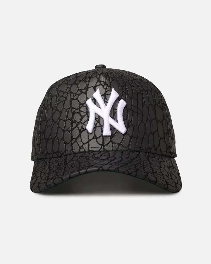 New Era New York Yankees 'Croc Skin' 9Forty A-Frame Snapback Black 1