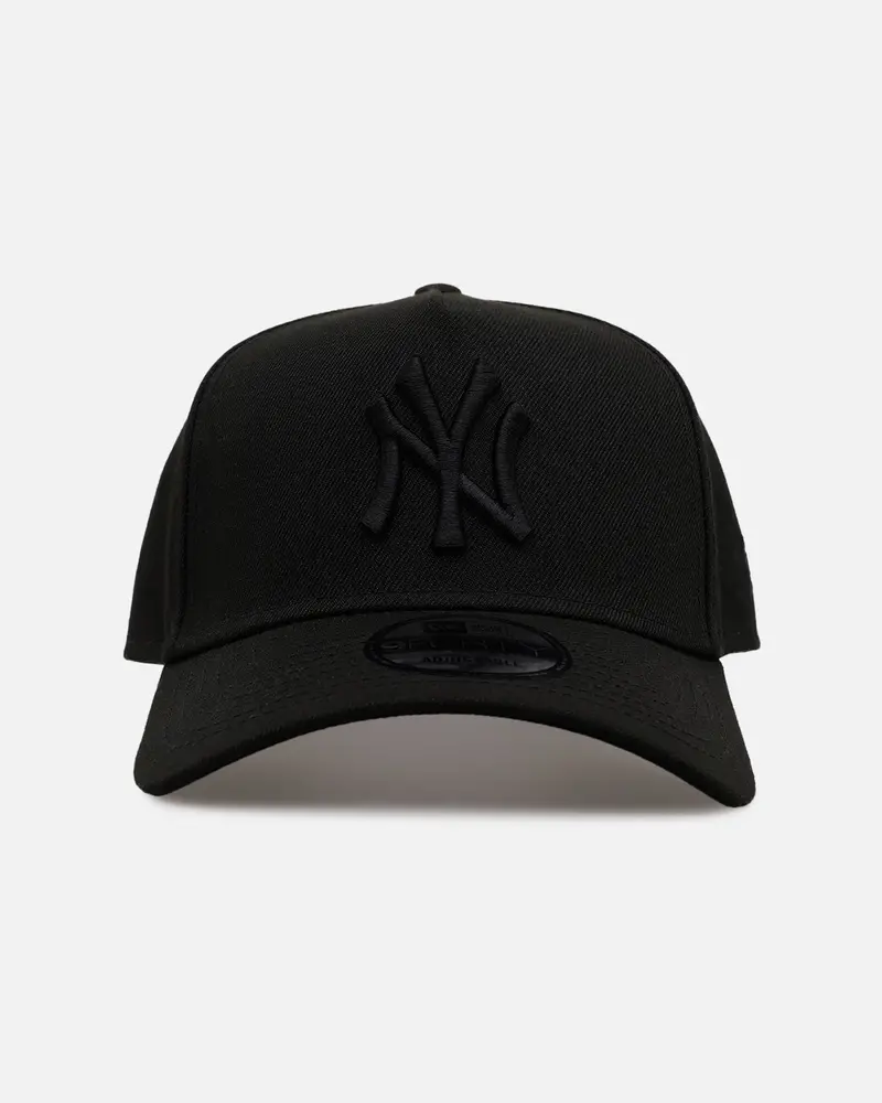 New Era New York Yankees 'Easy Black' 9Forty A-Frame Snapback Black/Black 1