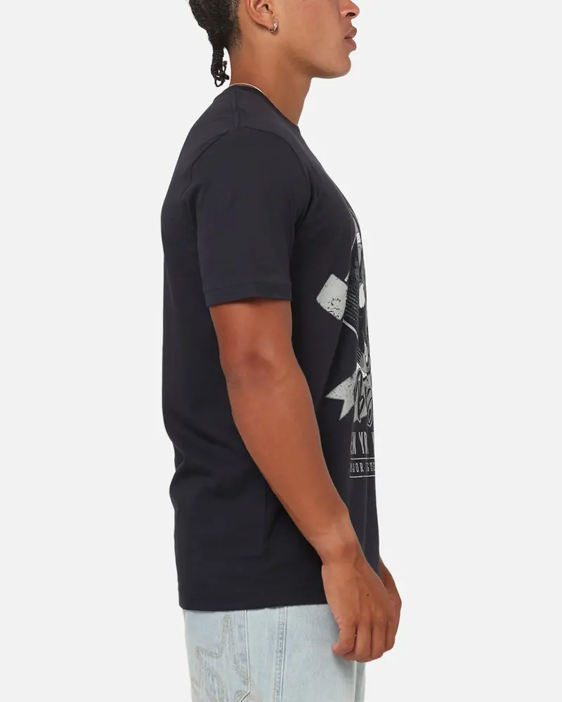 New Era New York Yankees 'Looney Tunes' Bugs Bunny T-Shirt Navy 4