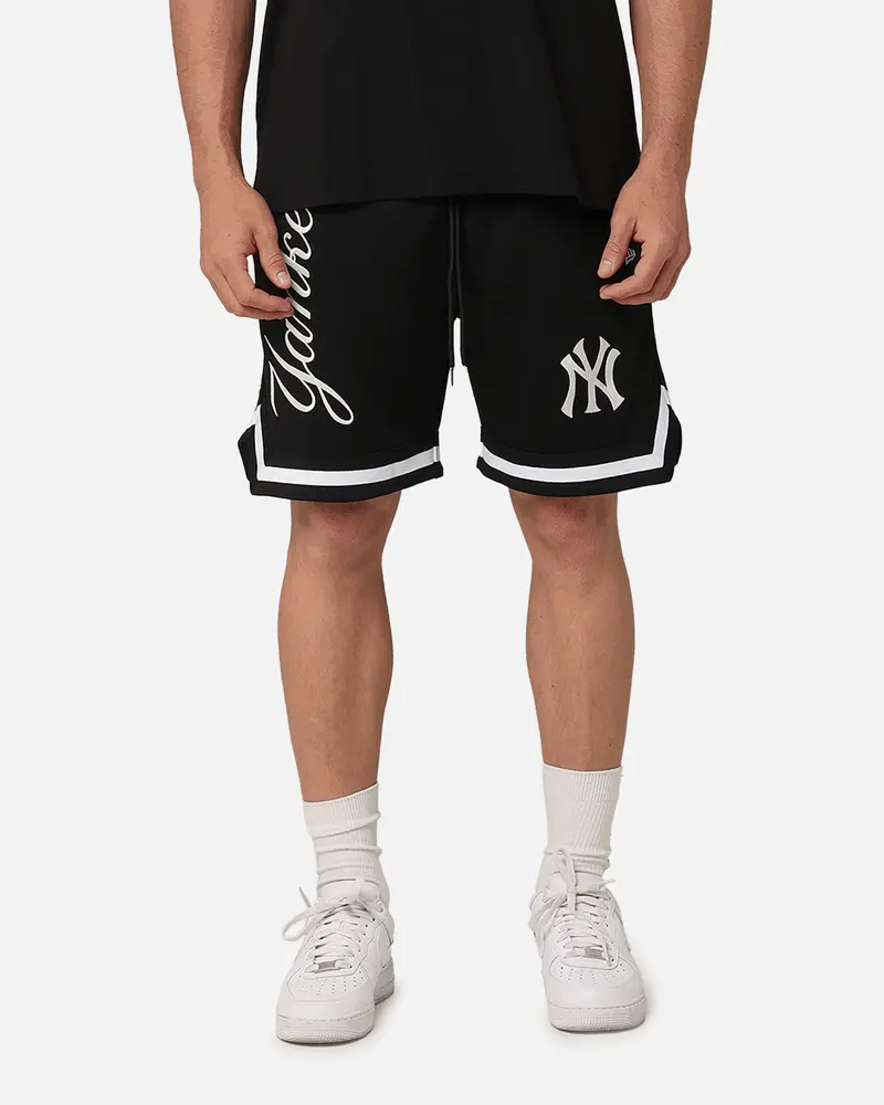 New Era New York Yankees Mesh Glow Shorts Black 1