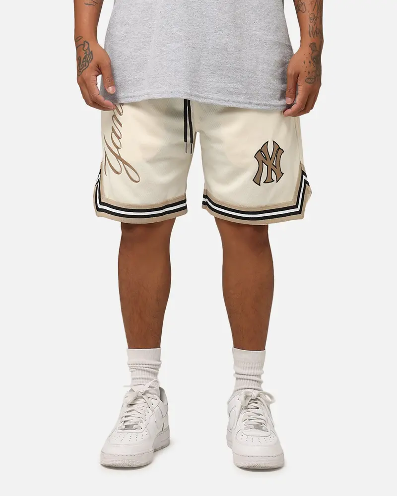 New Era New York Yankees Mesh Shorts Light Beige 1