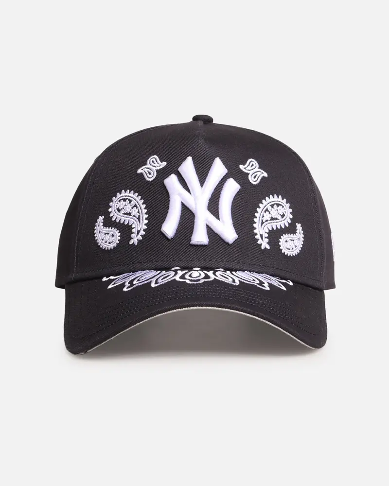 New Era New York Yankees 'Paisley' 9Forty A-Frame Snapback Black 1