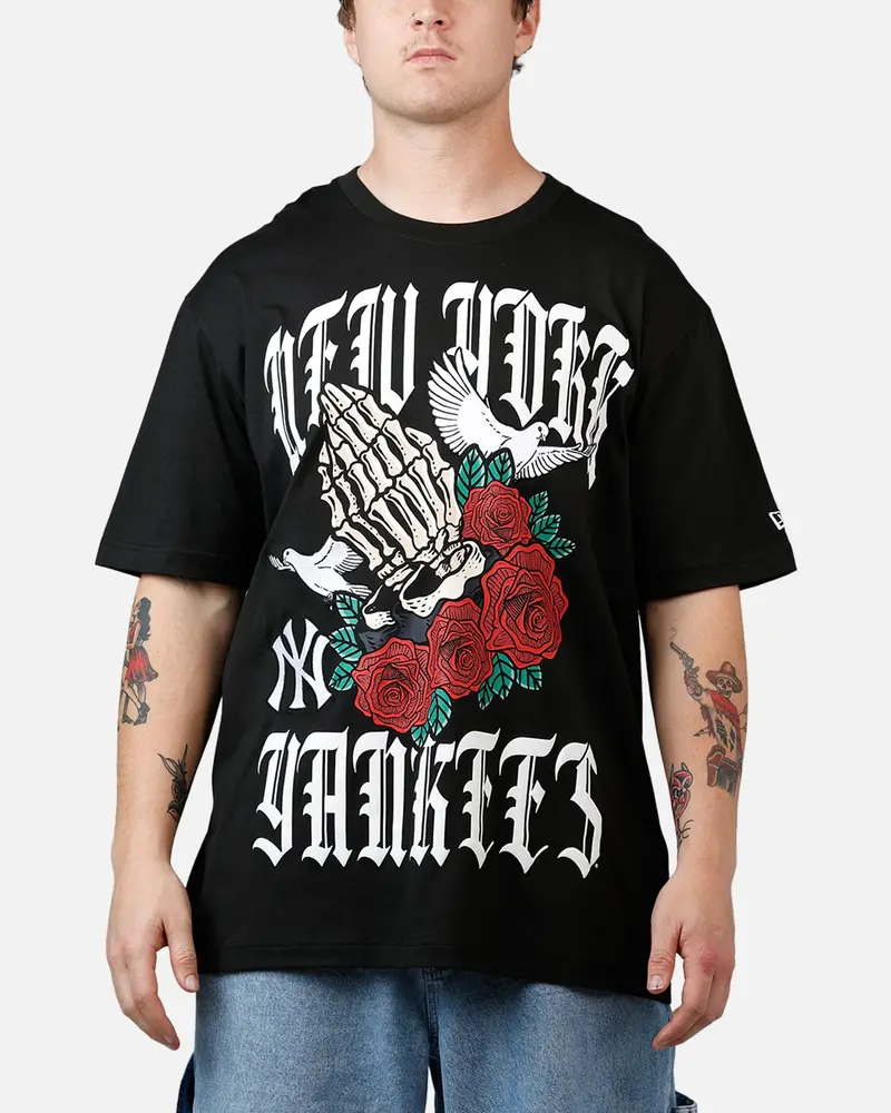 New Era New York Yankees Praying Hands T-Shirt Black 1
