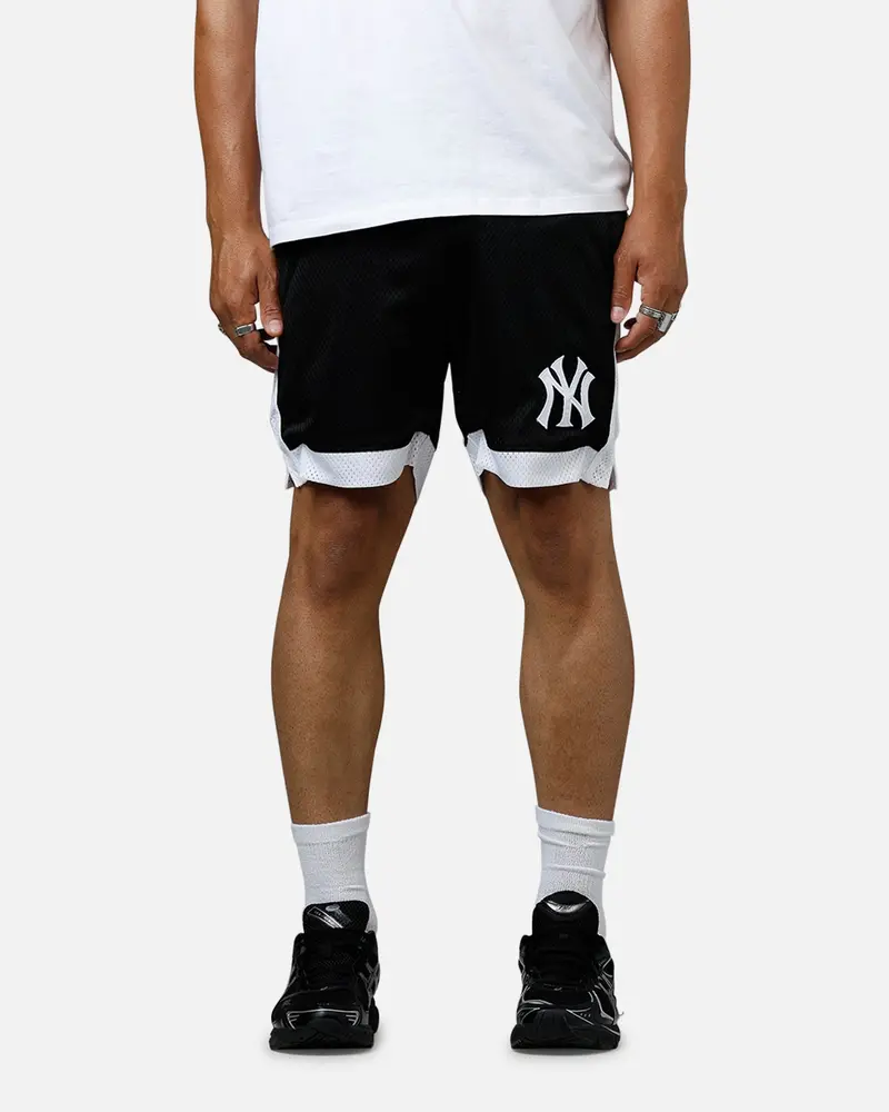 New Era New York Yankees Sport Class Shorts Black/White 1