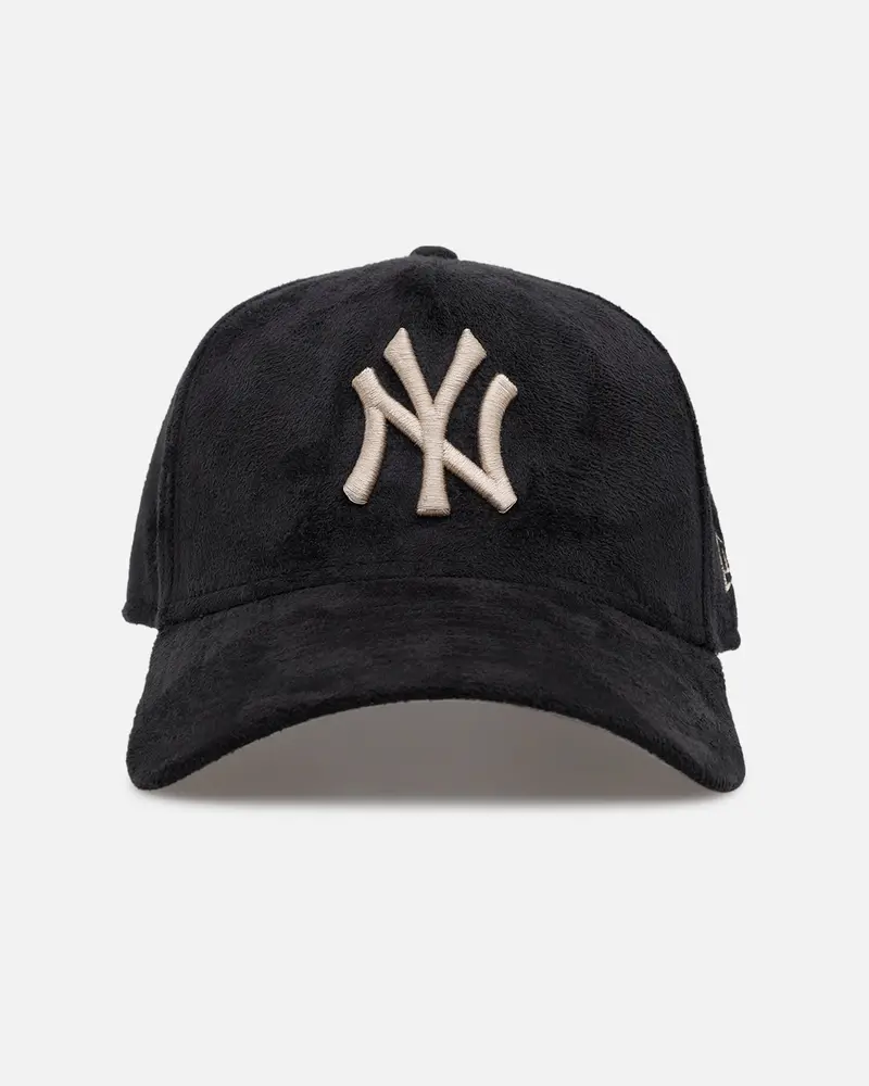 New Era New York Yankees 'Suede' 9Forty A-Frame Strapback Black/Tan 1