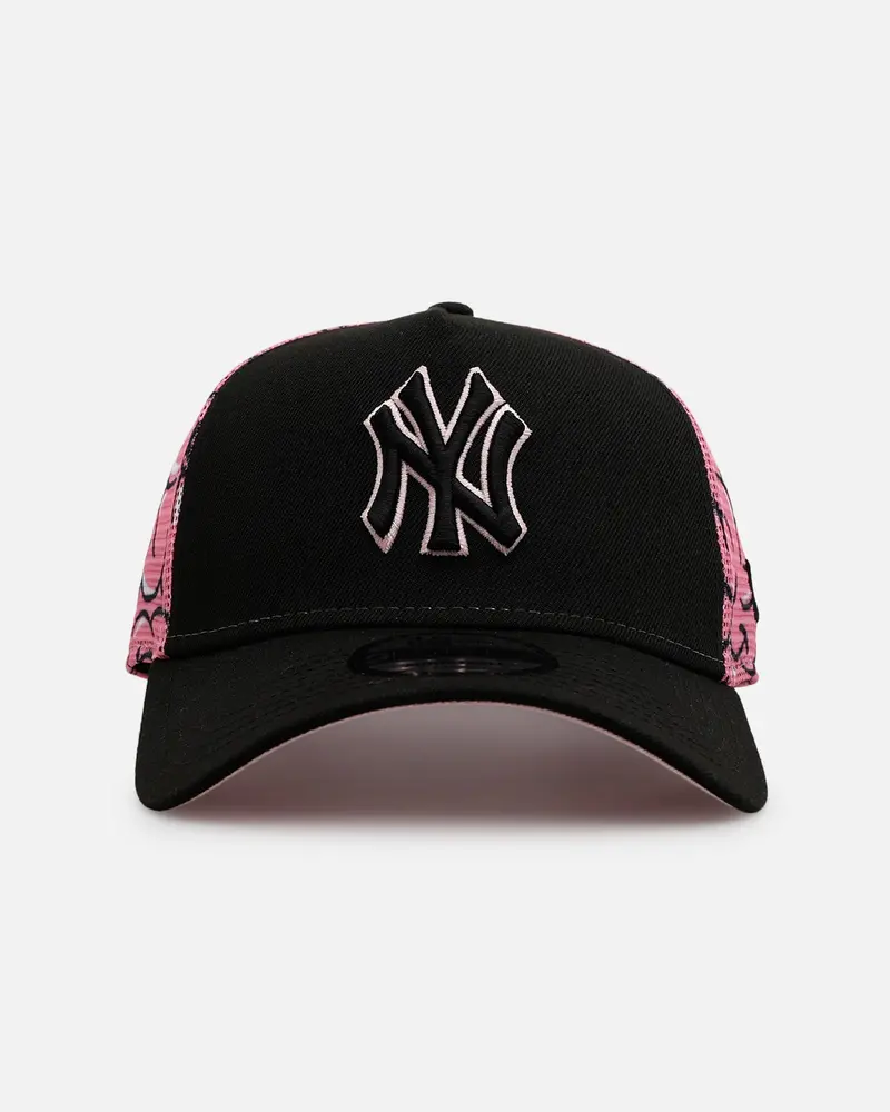 New Era New York Yankees 'Thoughtful' 9Forty A-Frame Trucker Snapback Black/Pink 1