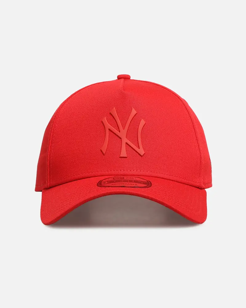 New Era New York Yankees 'Triple Red' 9Forty A-Frame Snapback Red 1