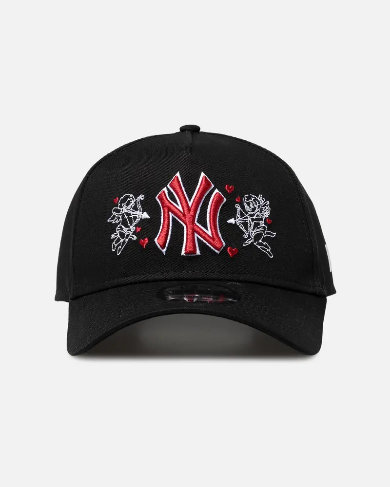 New Era New York Yankees 'Valentines Day' 9Forty A-Frame Snapback Black 1