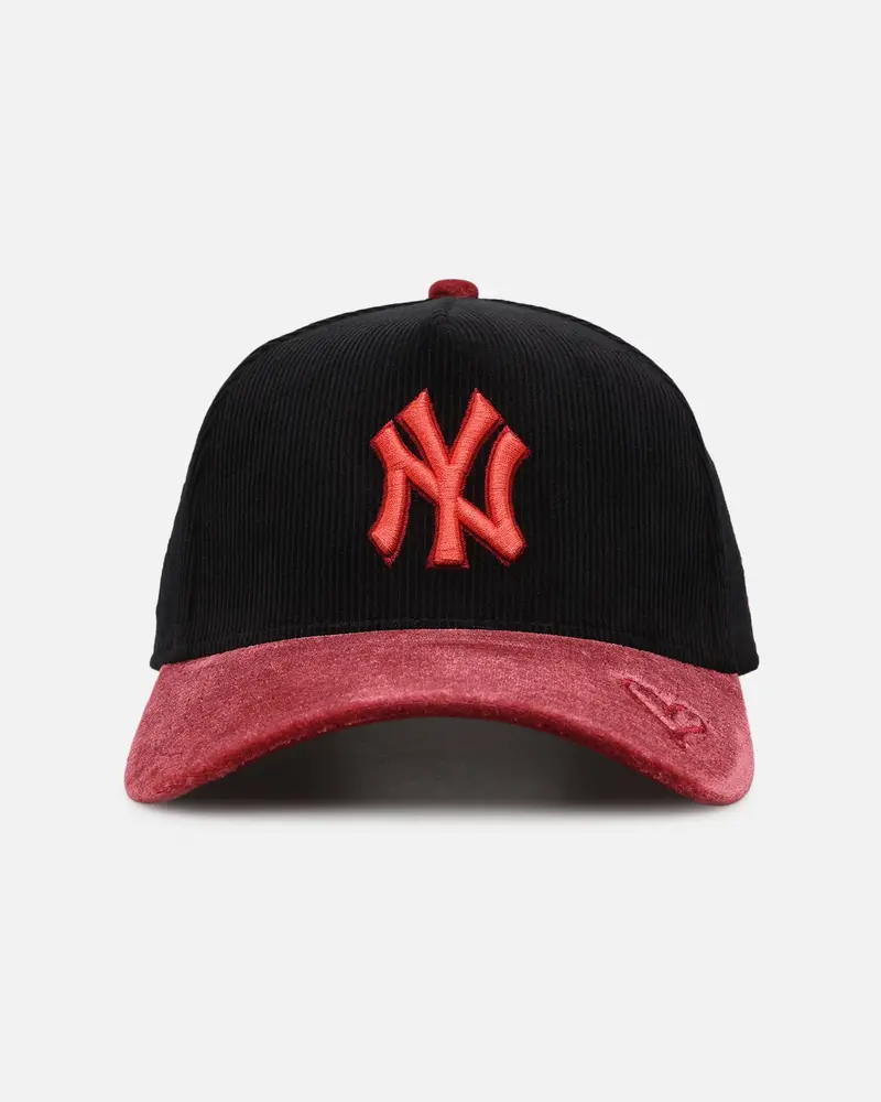 New Era New York Yankees 'Velvet Cord Certified Lover' 9Forty A-Frame Premium Corduroy Snapback Violet 1