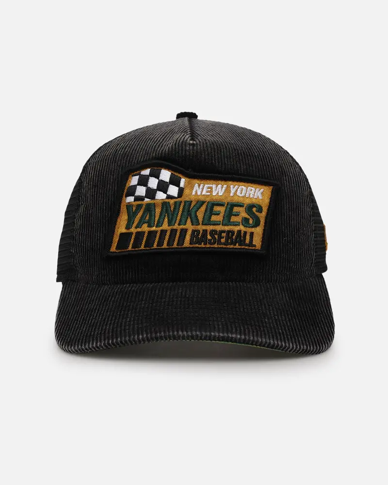 New Era New York Yankees 'Washed Cord Racer' Corduroy Golfer Trucker Snapback Washed Black 1