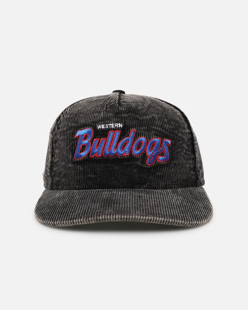 New Era Western Bulldogs 'Washed Corduroy' Pre-Curved Golfer Snapback Black/Kelly Green 1