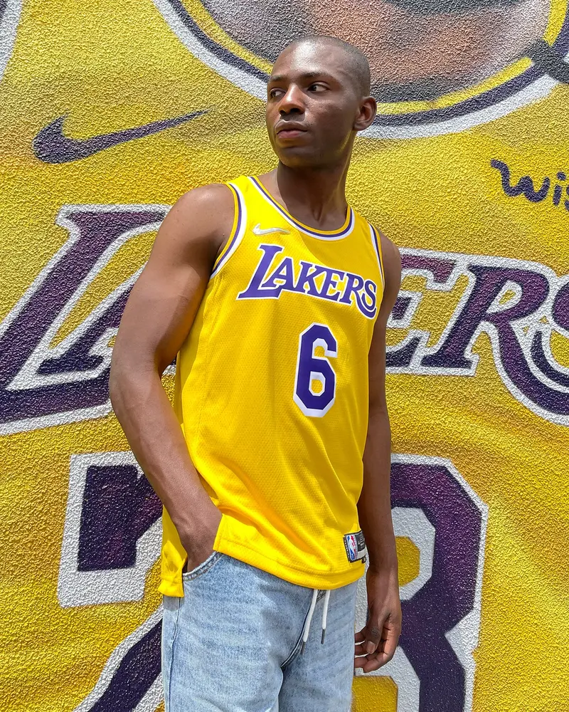 Nike Los Angeles Lakers Lebron James 75Th Anniversary #6 Icon Swingman Jersey Amarillo/Field 1