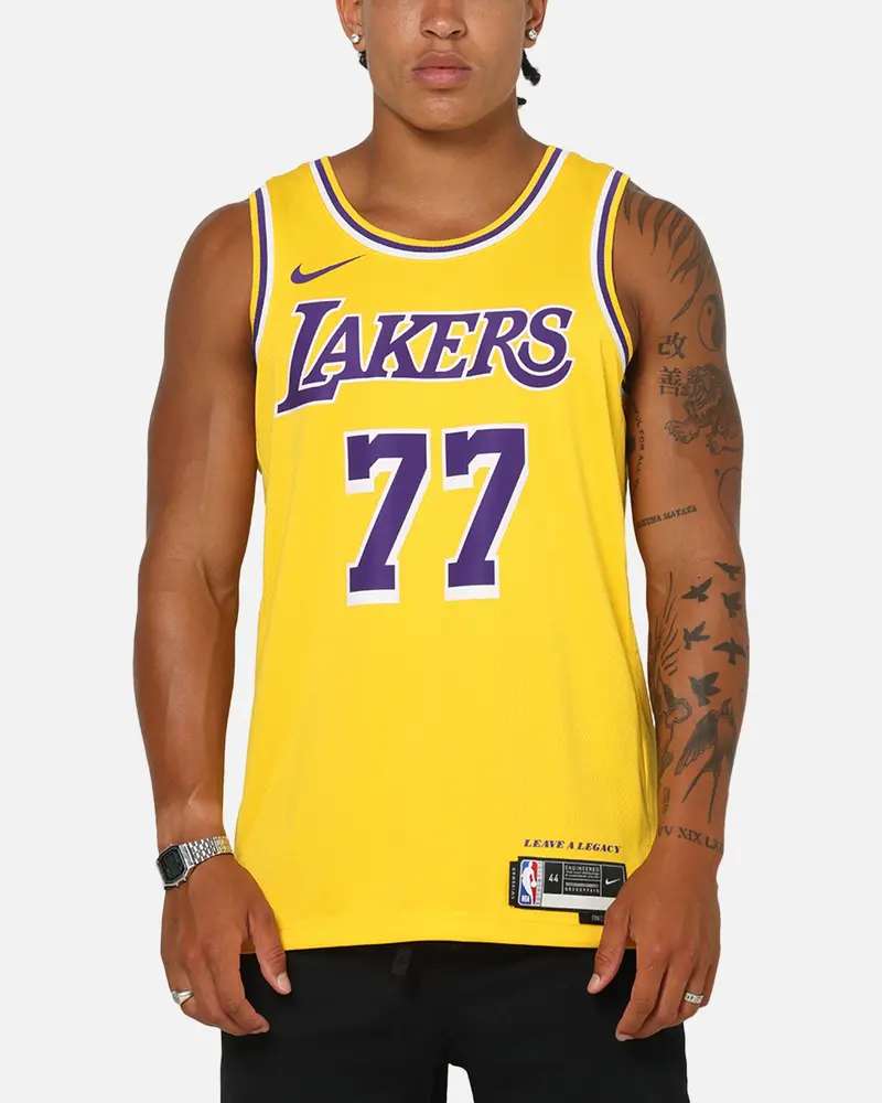 Nike Luka Doncic Los Angeles Lakers #77 Icon Edition 2022/23 Nike Dri-Fit Nba Swingman Jersey Amarillo/Doncic 1