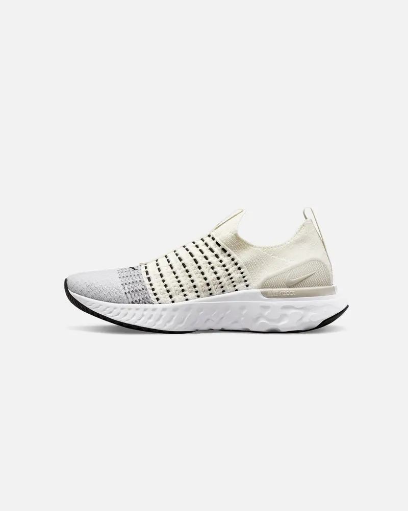 Nike React Phantom Run Flyknit 2 Sail/Black 1