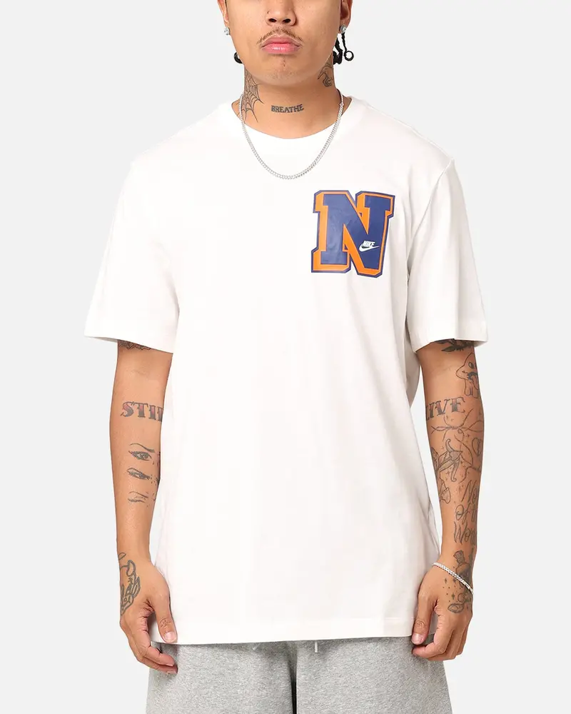 Nike Sportswear Club Essential T-Shirt Sail 1
