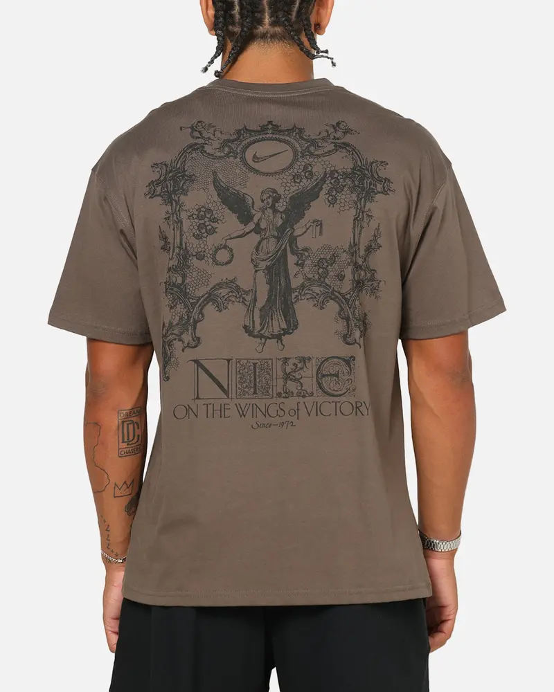 Nike Sportswear Max90 Wings Victory T-Shirt Ironstone 1