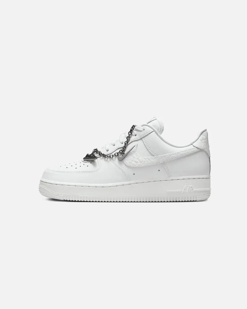 Nike Women's Air Force 1 '07 Low Summit White 1