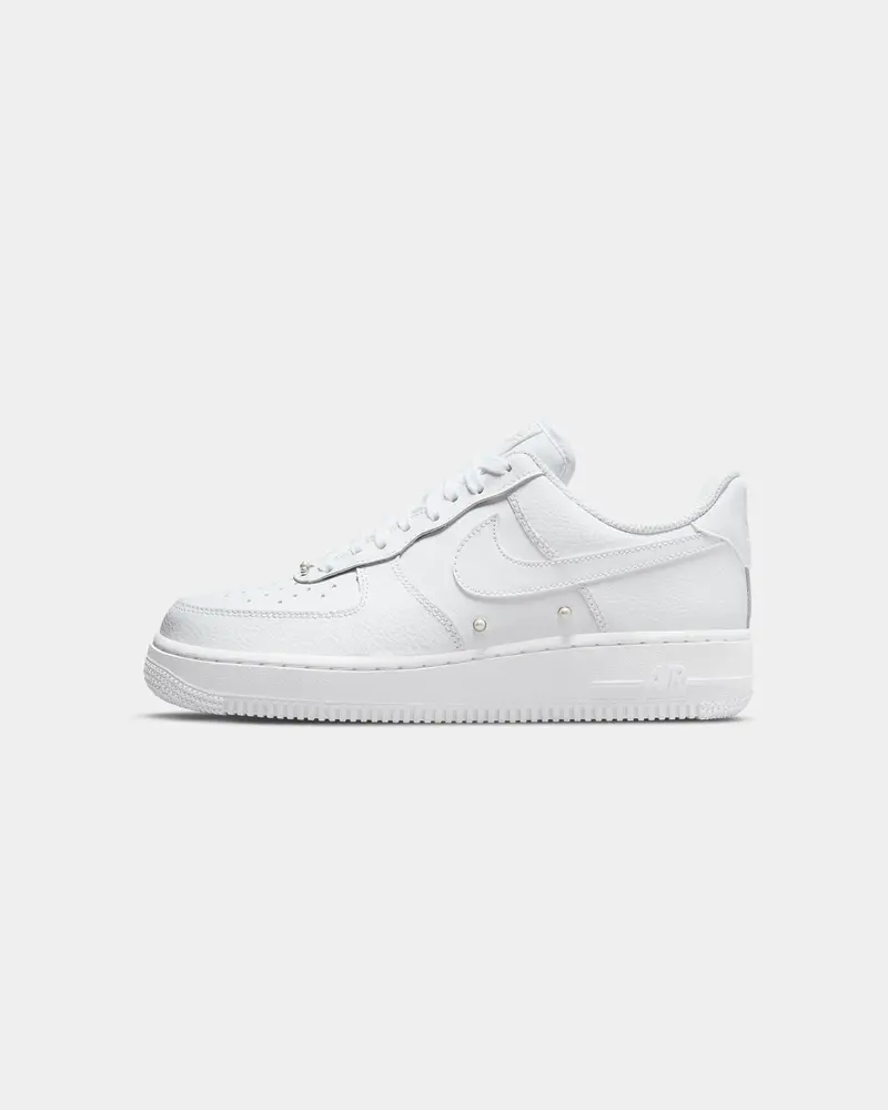 Nike Women's Air Force 1 '07 Se White/White/Metallic Silver/Black 1