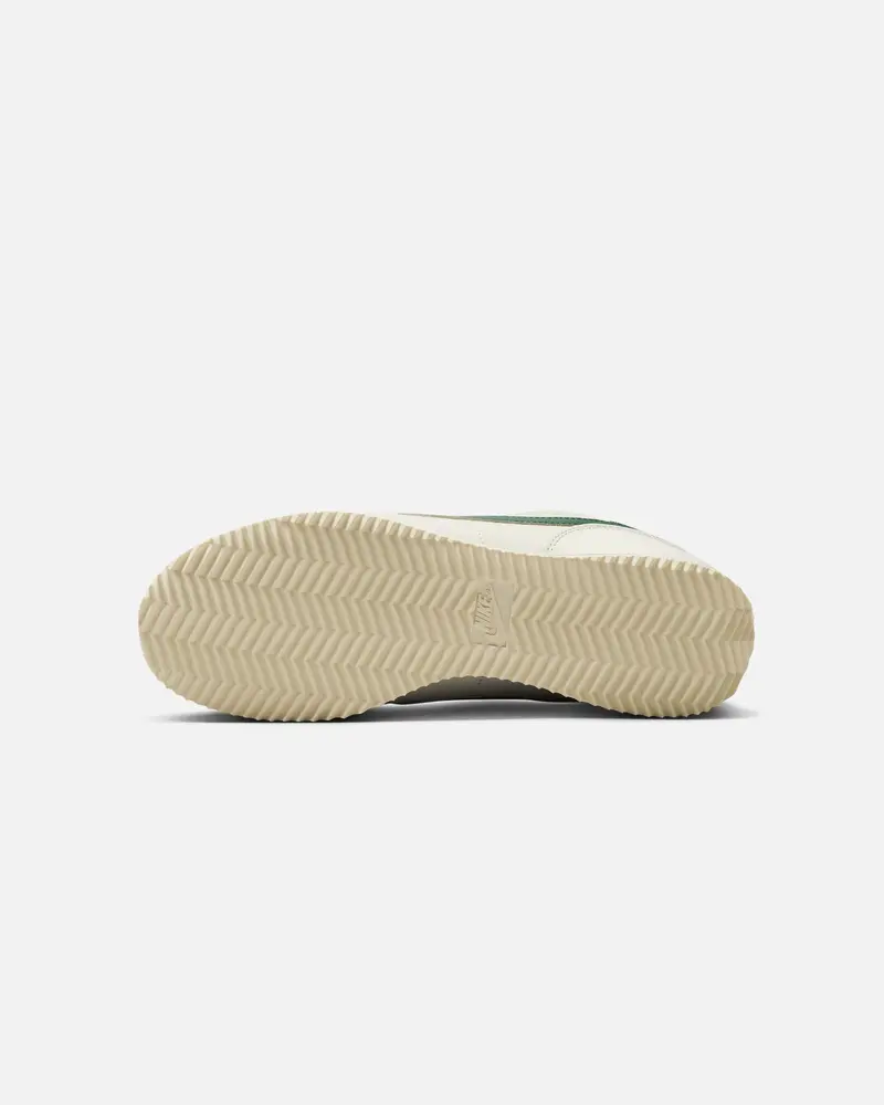Nike Women's Cortez Sail/Gorge Green 5