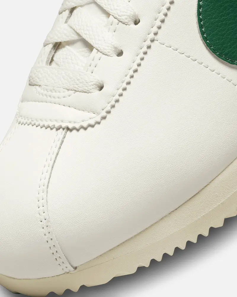 Nike Women's Cortez Sail/Gorge Green 6