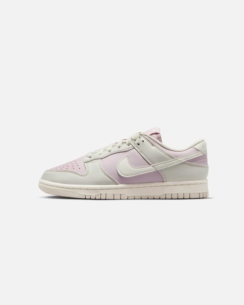 Nike Women's Dunk Low Next Nature Light Bone 1