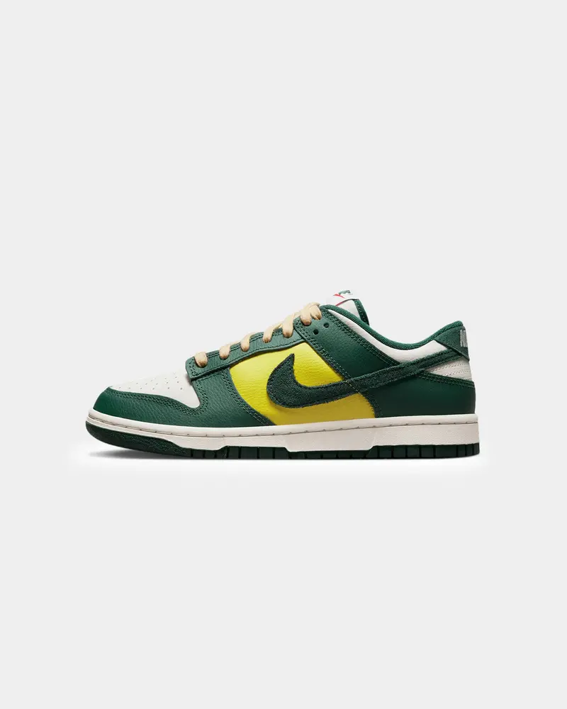 Nike Women's Dunk Low Se "Noble Green" Sail/Noble Green 1