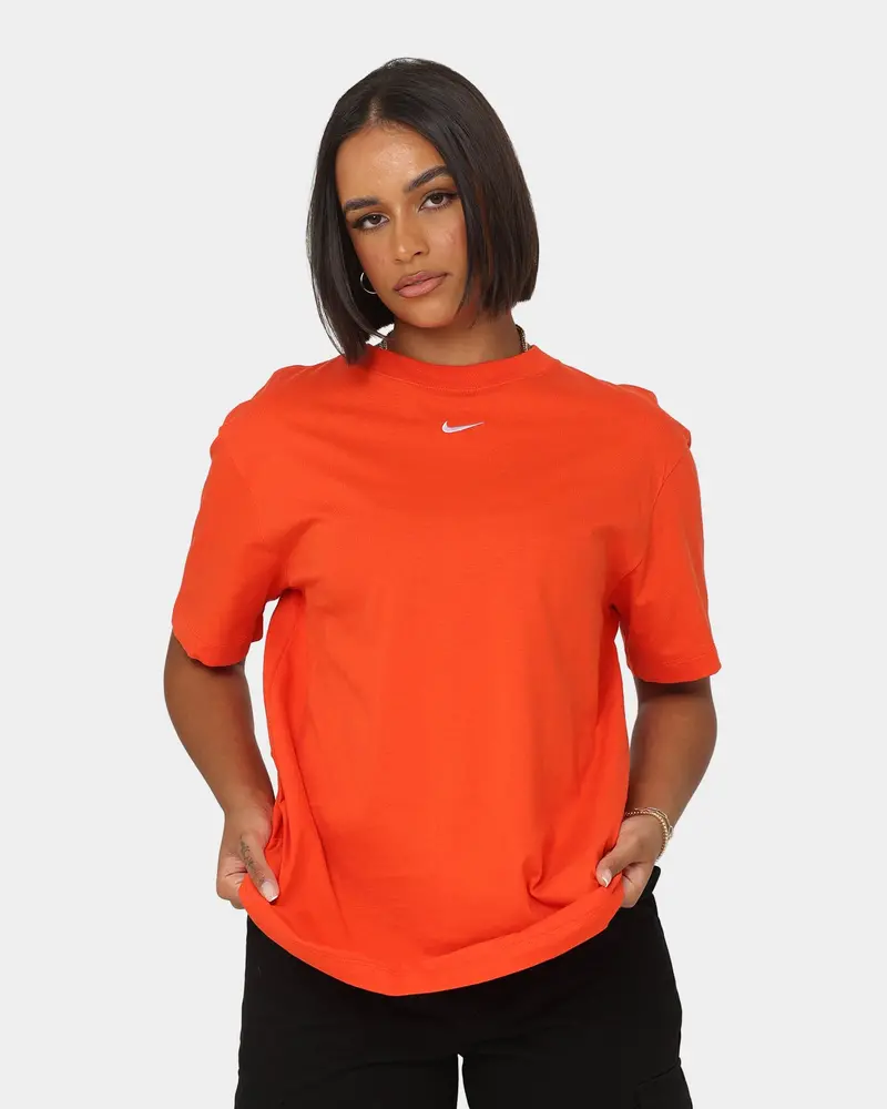Nike Women's Nike Sportswear Essential T-Shirt Picante Red 1