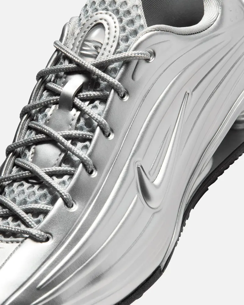 Nike Women's Shox Z Silver 6
