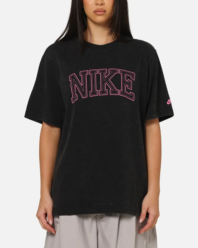 Nike Women's Sportswear Classics T-Shirt Black 1