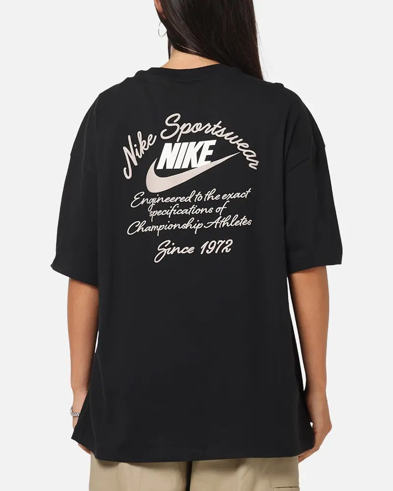 Nike Women's Sportswear Country Club Graphic Oversized T-Shirt Black 1