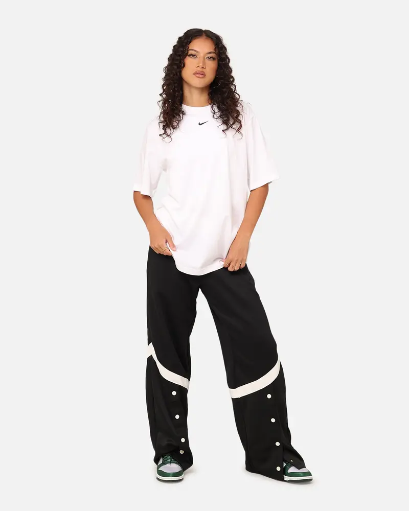 Nike Women's Sportswear Essentials T-Shirt White/Black 2
