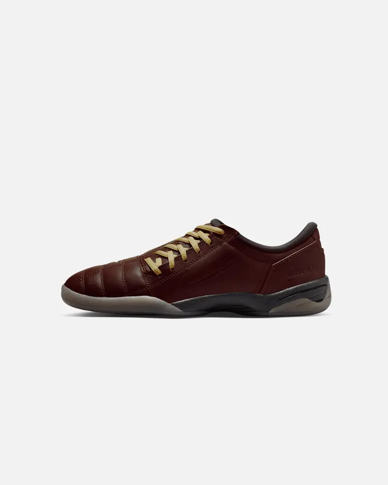 Nike Women's Total 90 Se Baroque Brown 1