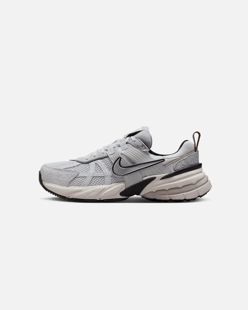 Nike Women's V2k Run Pure Platinum/Chrome 1