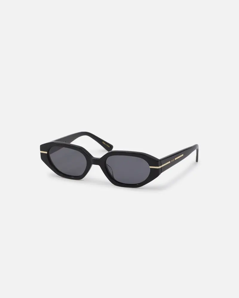 Nuqe Zarah Sunglasses Black/Gold 1