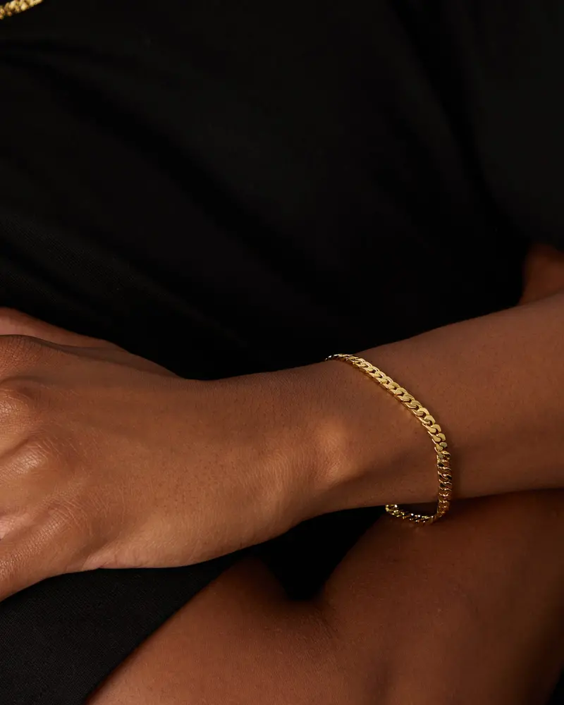 Nxs Flat Faced Curb Bracelet Gold 1