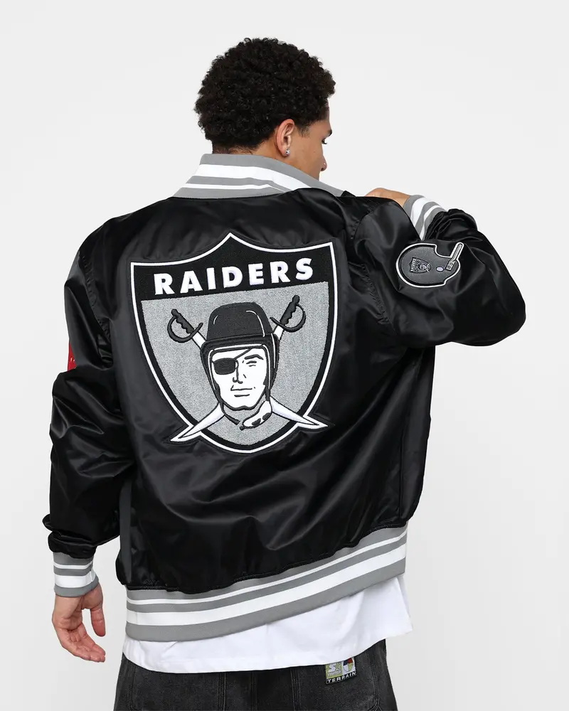 Pro Standard Las Vegas Raiders Satin Varsity Jacket Black/Grey 1