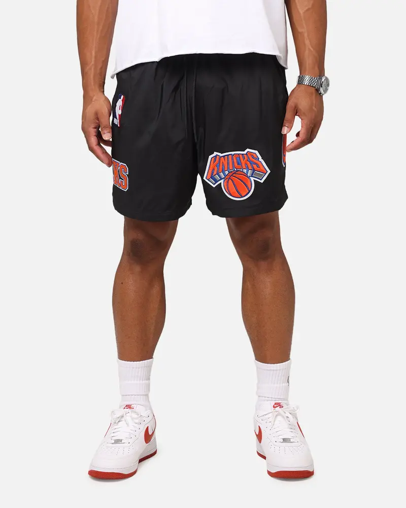 Pro Standard New York Knicks Classic Woven Shorts Black 1