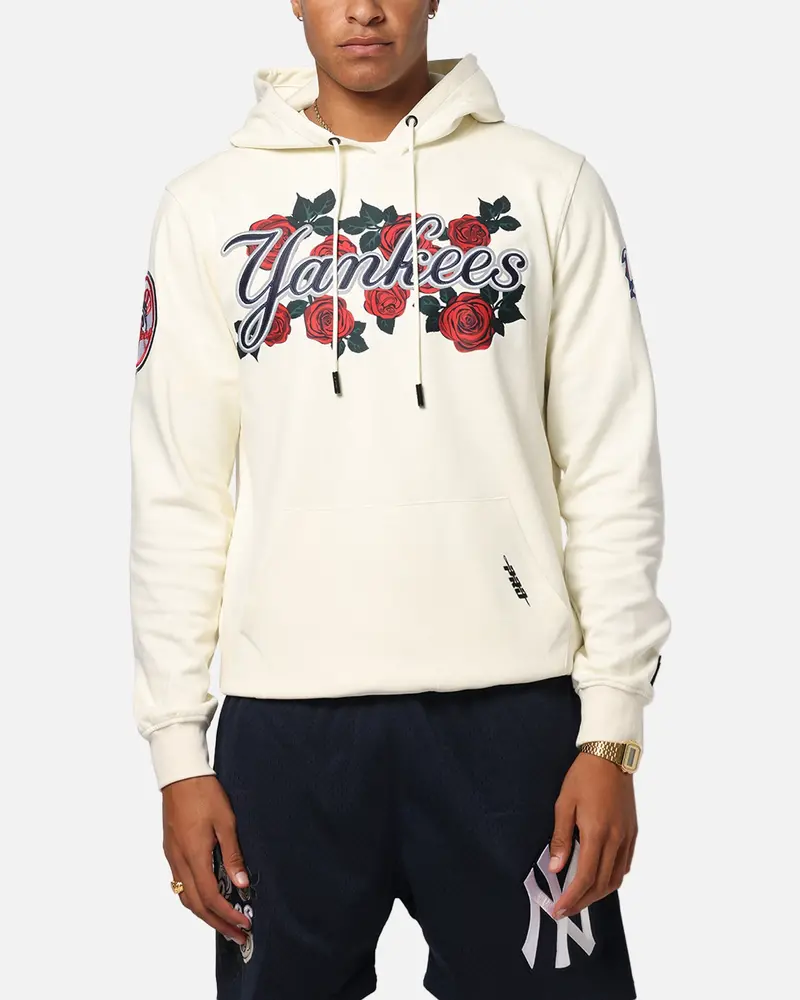 Pro Standard New York Yankees Roses Pullover Hoodie Eggshell 1