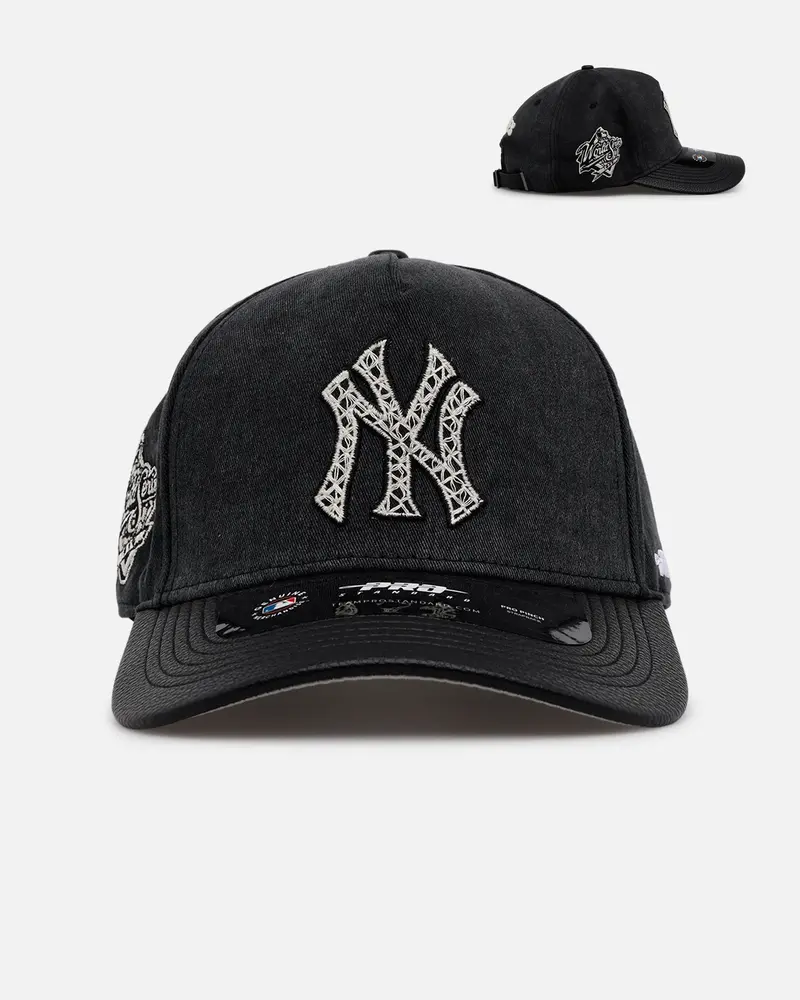 Pro Standard New York Yankees 'Yankees Raffia Applique' Strapback Black Acidwash 1