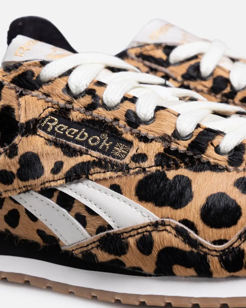 Reebok Women's Classic Az Cheetah/White/Black 6