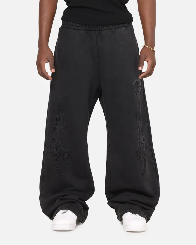 Saint Morta Crested Wing Sweatpants Washed Black 1