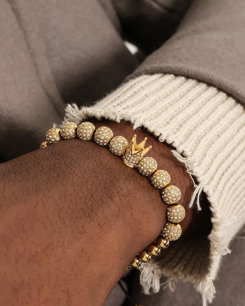 Saint Morta Crown Bracelet Iced Gold 1