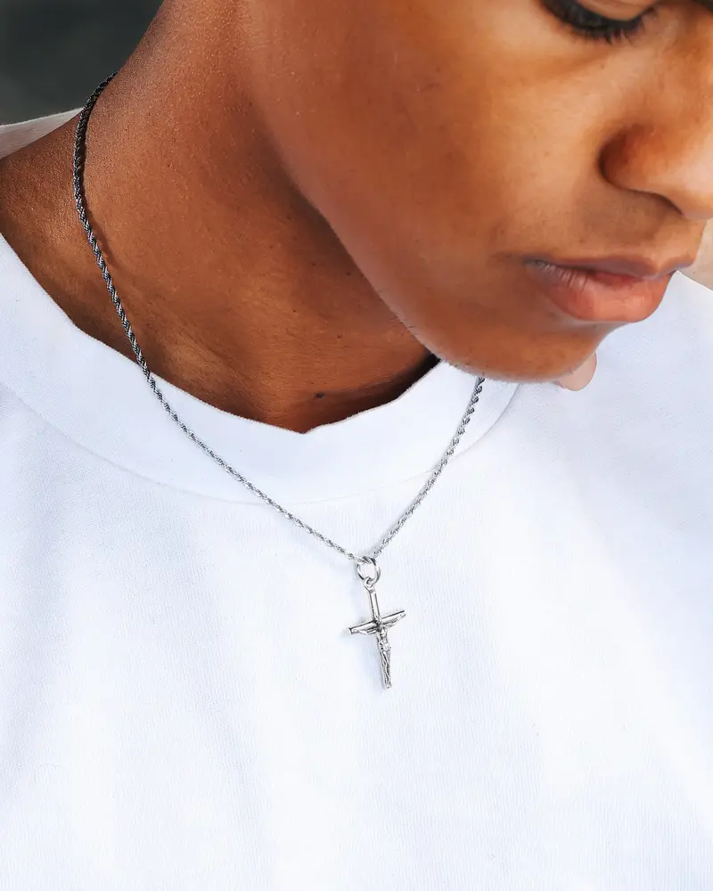 Saint Morta Crucifix Pendant White Gold 1